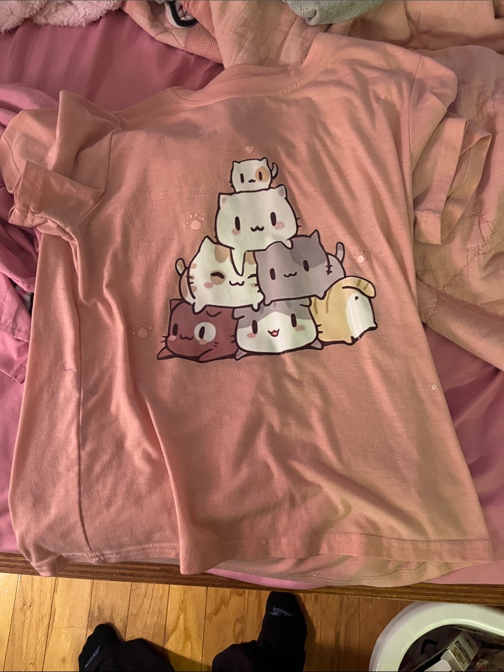 Pink graphic cat tee shirt